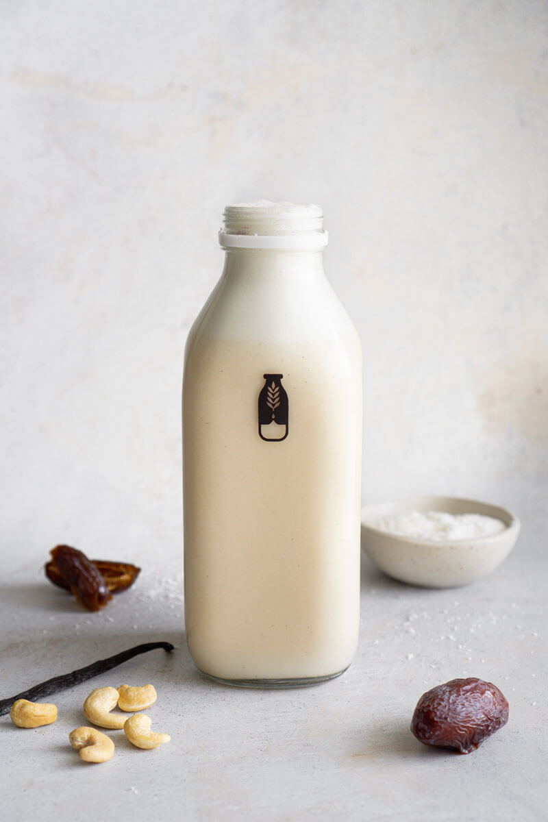 Latte di anacardi e cocco