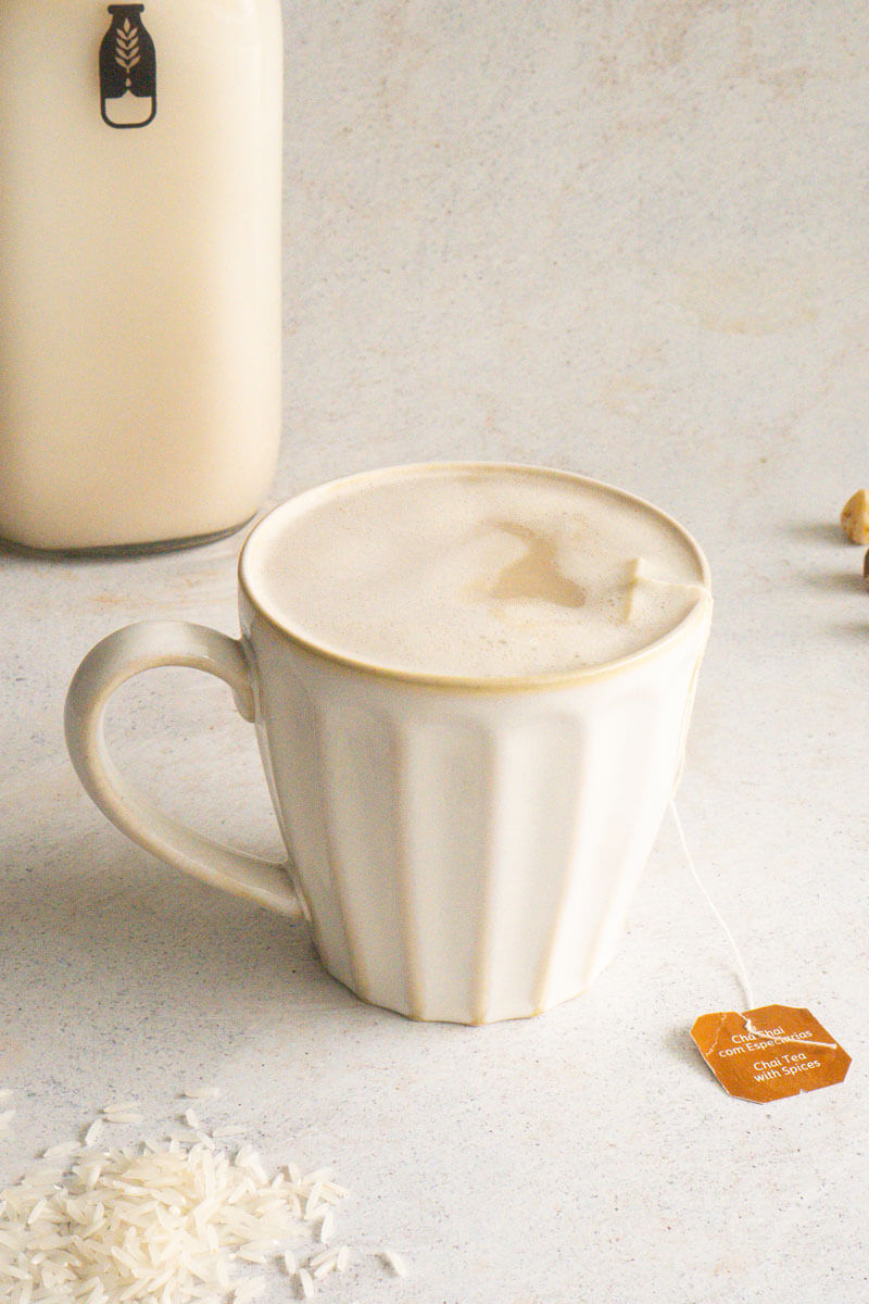 Latte di riso e nocciole